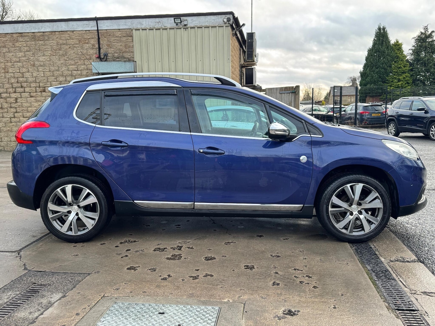 Used Peugeot 2008 2015 for sale - 76527963: Photo 7