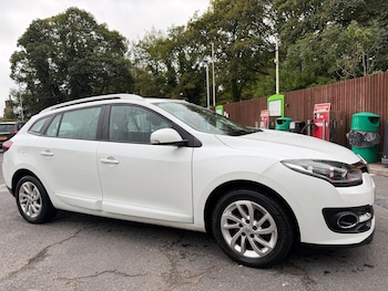 Used Renault Megane 2015 for sale - 76152793: Photo