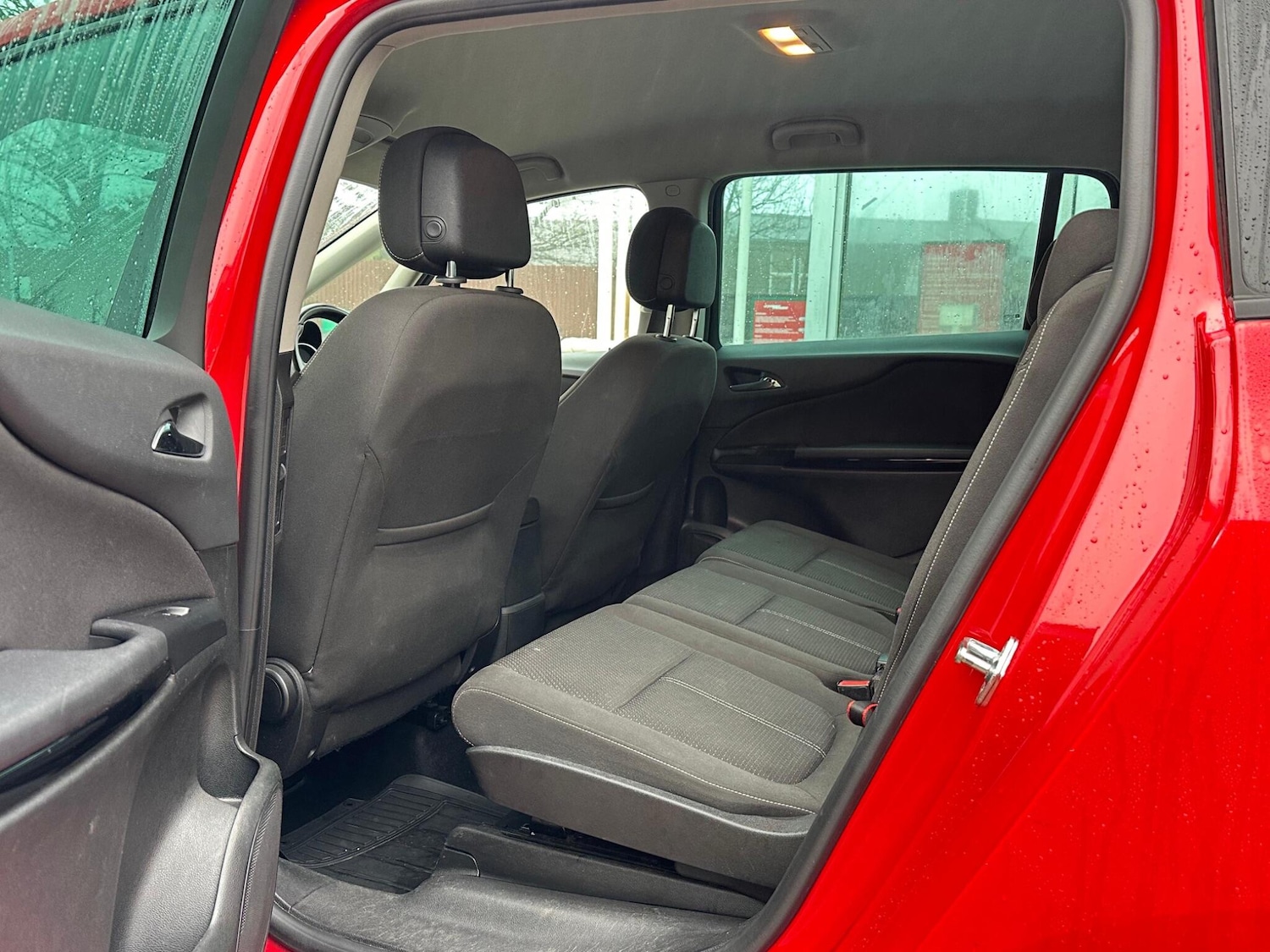 Used Vauxhall Zafira 2015 for sale - 77253636: Photo 10