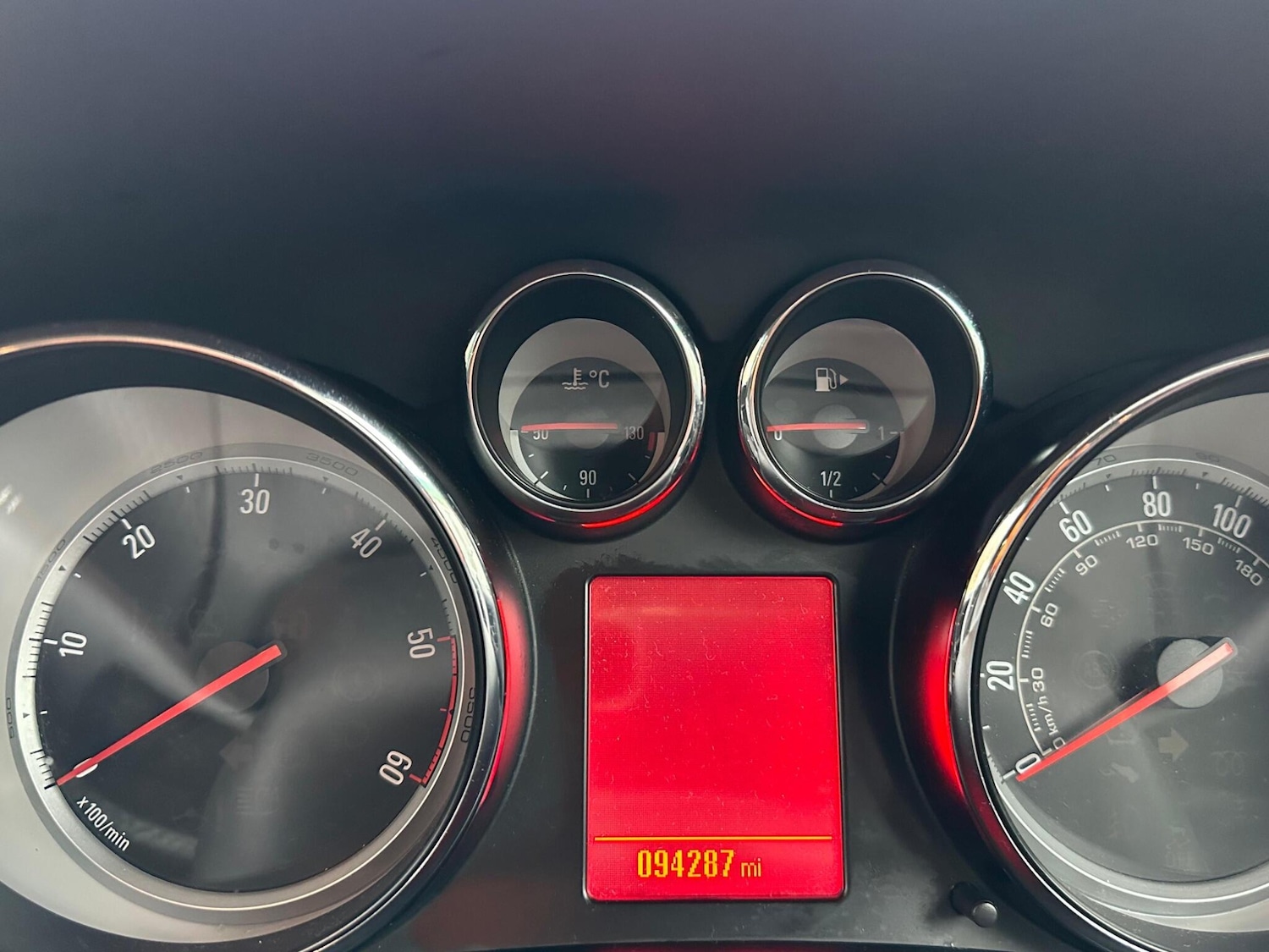 Used Vauxhall Zafira 2015 for sale - 77253636: Photo 13