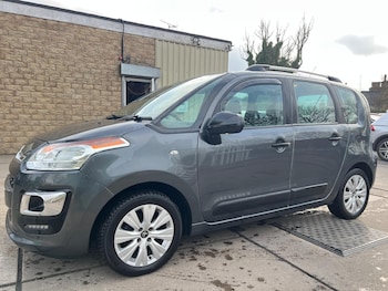 Used Citroen C3 Picasso 2017 for sale - 75553157: Photo