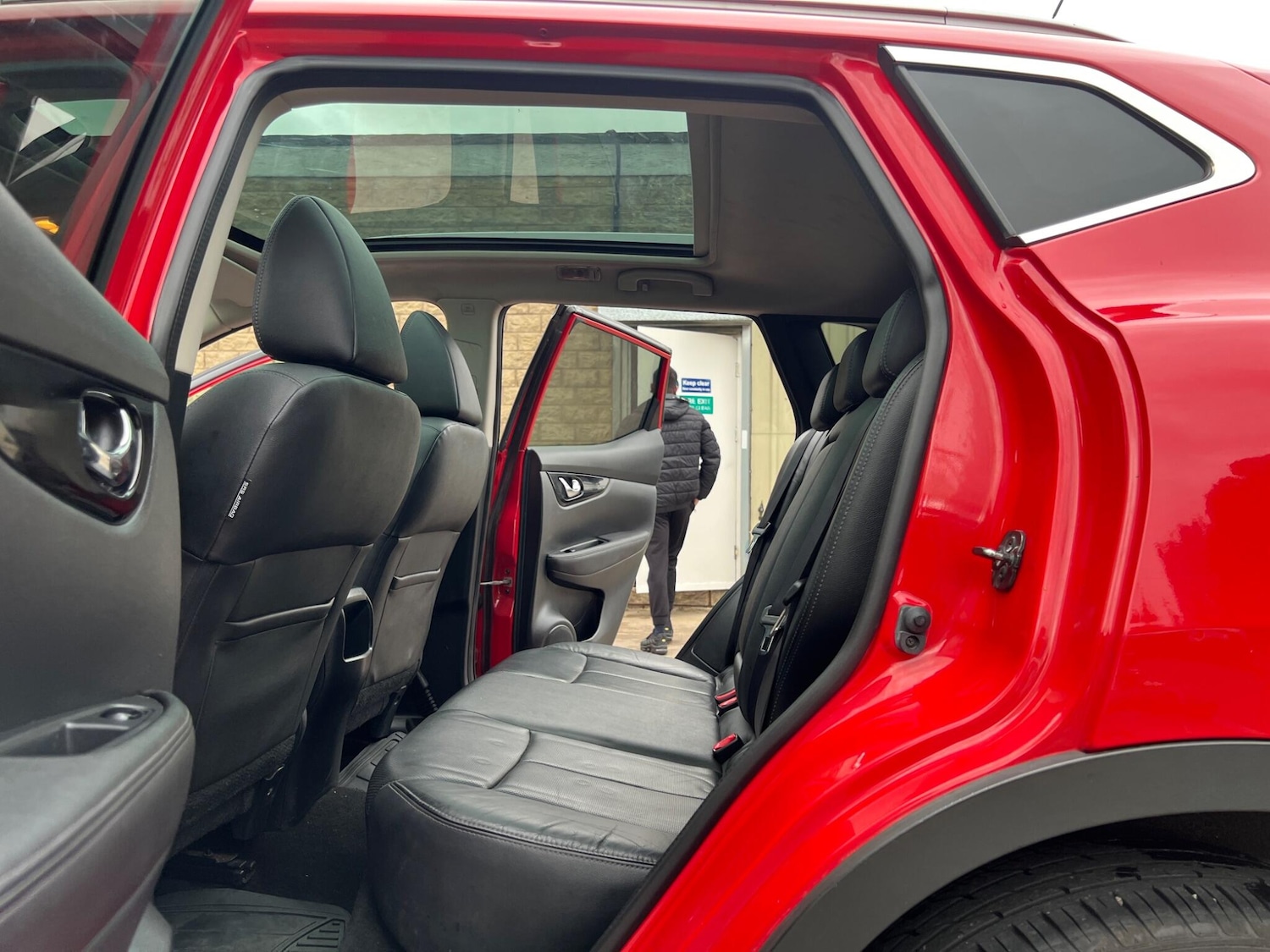 Used Nissan Qashqai 2014 for sale - 75978857: Photo 15