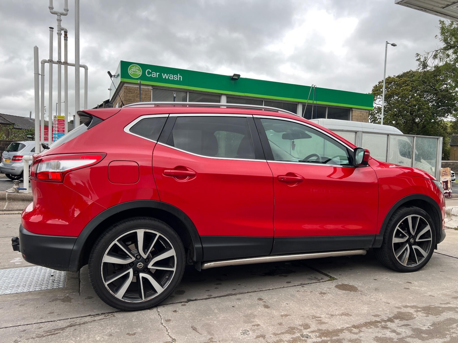 Used Nissan Qashqai 2014 for sale - 75978857: Photo 4