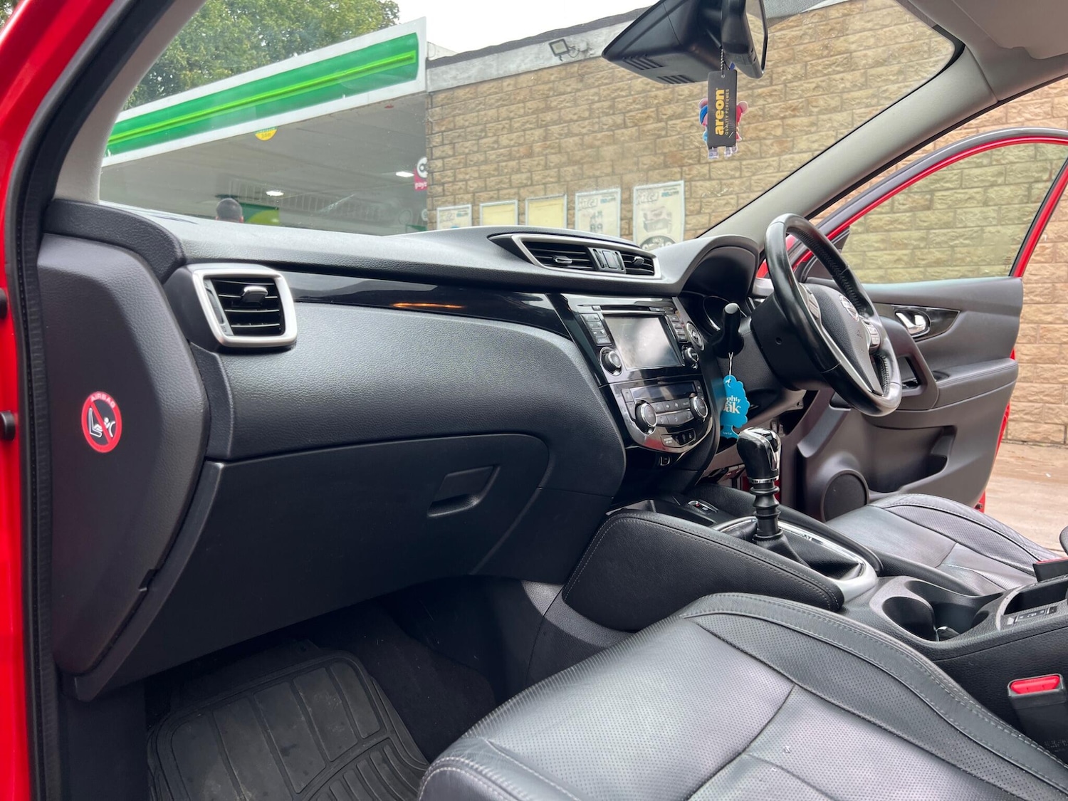 Used Nissan Qashqai 2014 for sale - 75978857: Photo 9