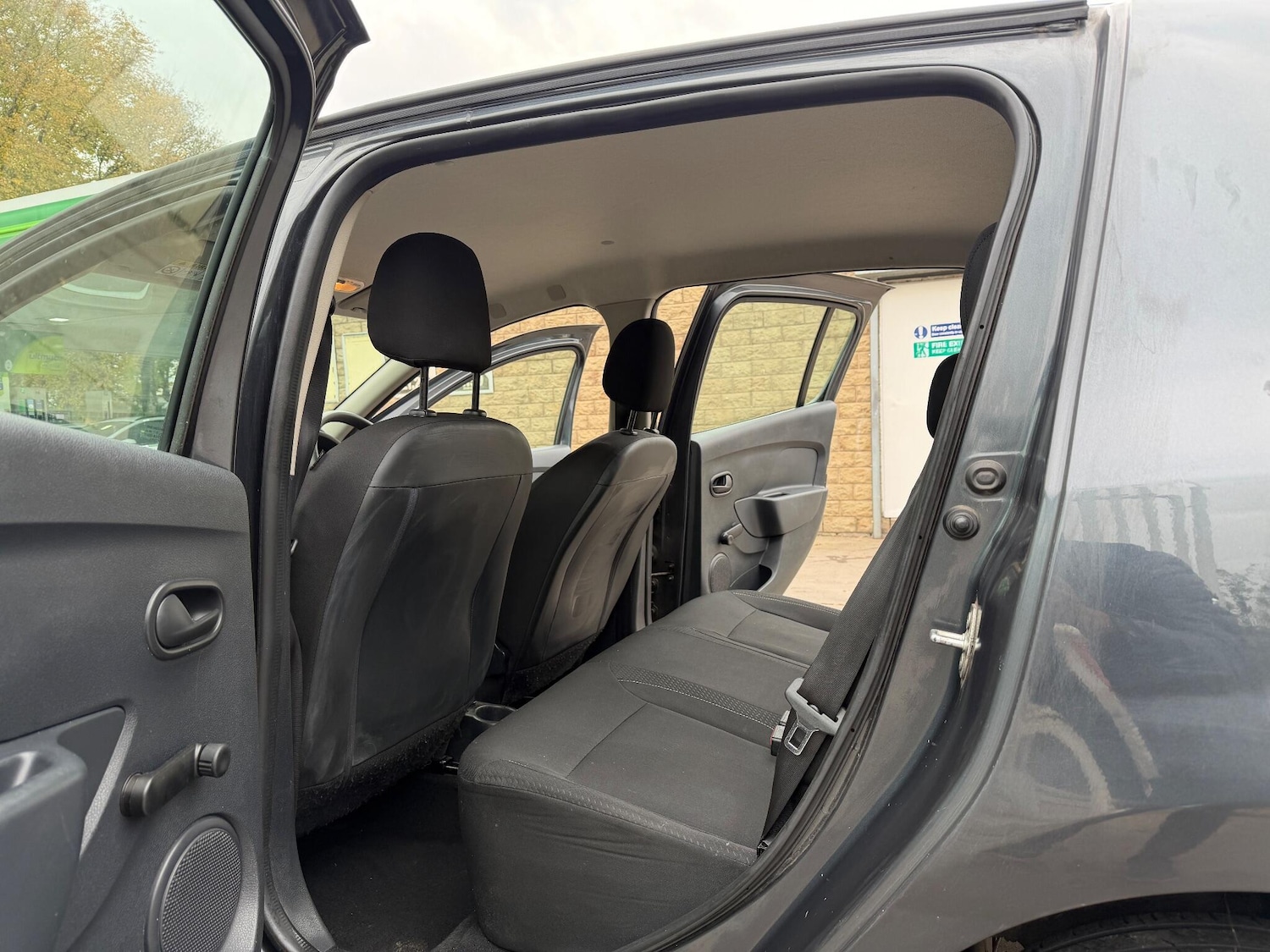 Used Dacia Sandero 2017 for sale - 76269942: Photo 14