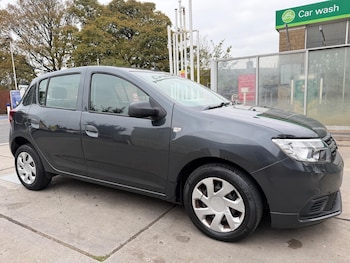 Used Dacia Sandero 2017 for sale - 76269942: Photo