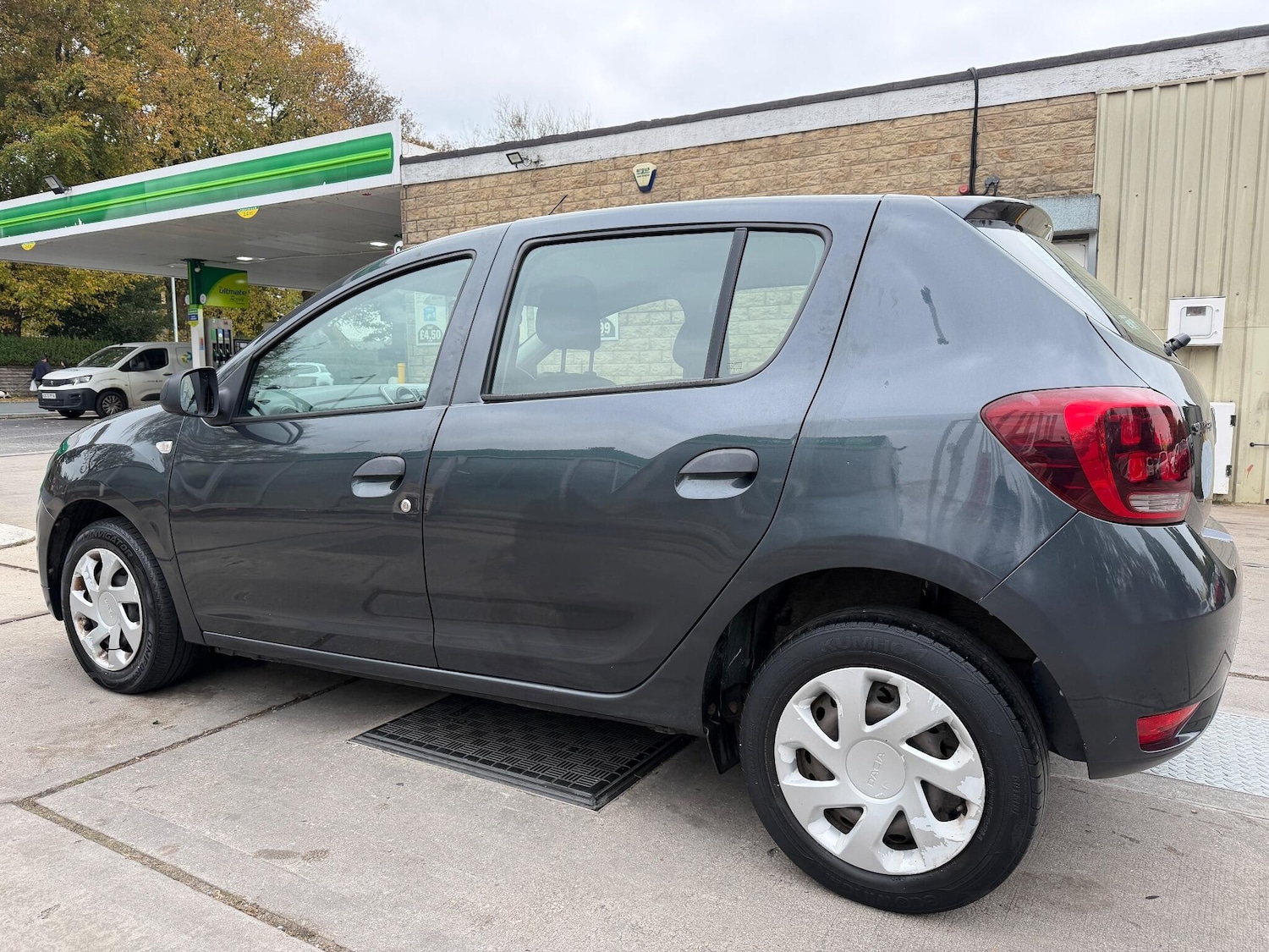 Used Dacia Sandero 2017 for sale - 76269942: Photo 5