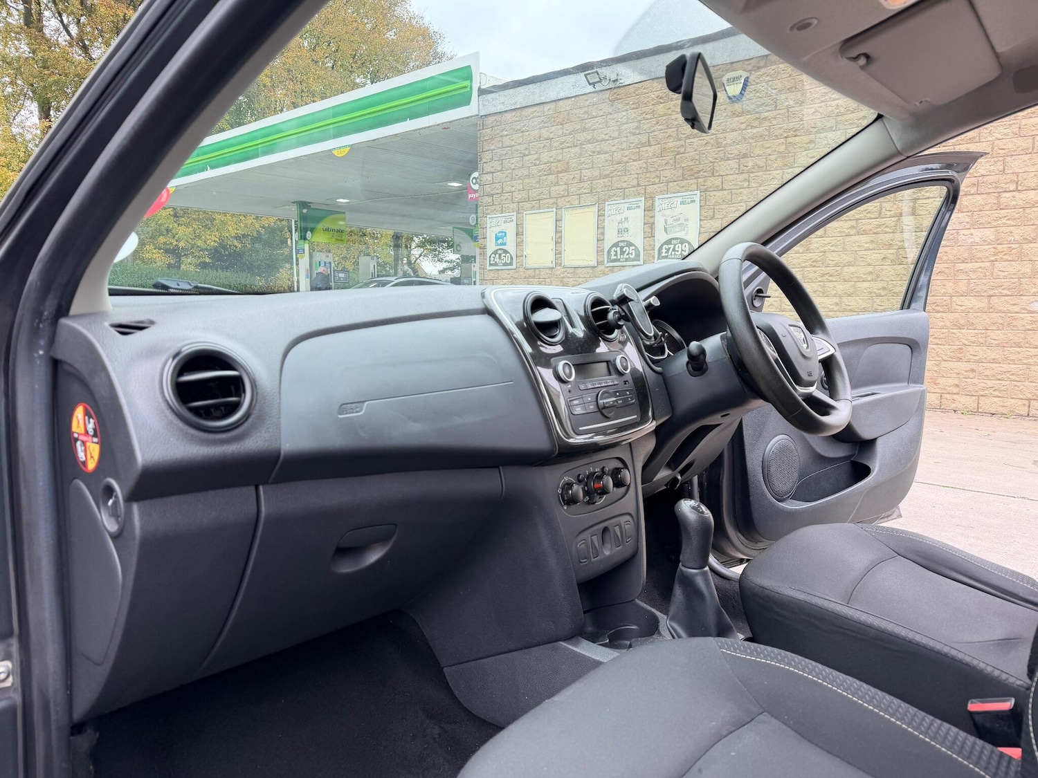 Used Dacia Sandero 2017 for sale - 76269942: Photo 9