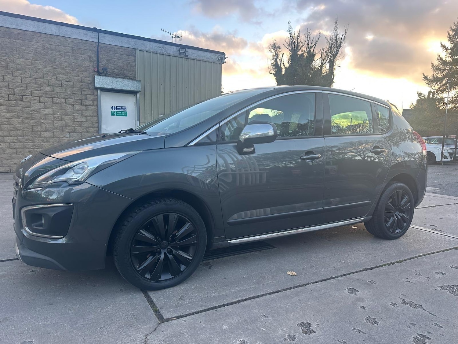 Used Peugeot 3008 2014 for sale - 76326066: Photo 4