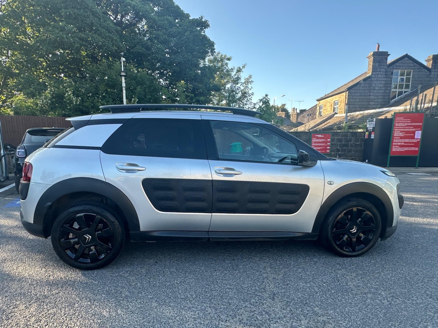 Used Citroen C4 Cactus 2015 for sale - 76499925: Photo 4