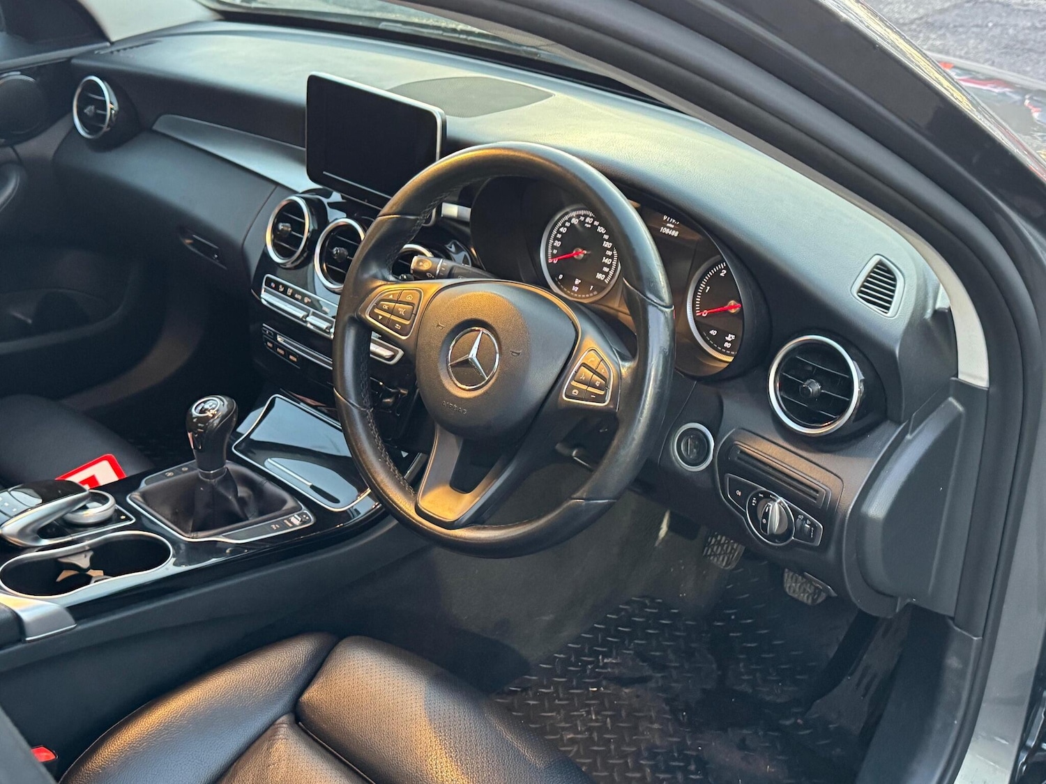 Used Mercedes-Benz C Class 2016 for sale - 76633530: Photo 15