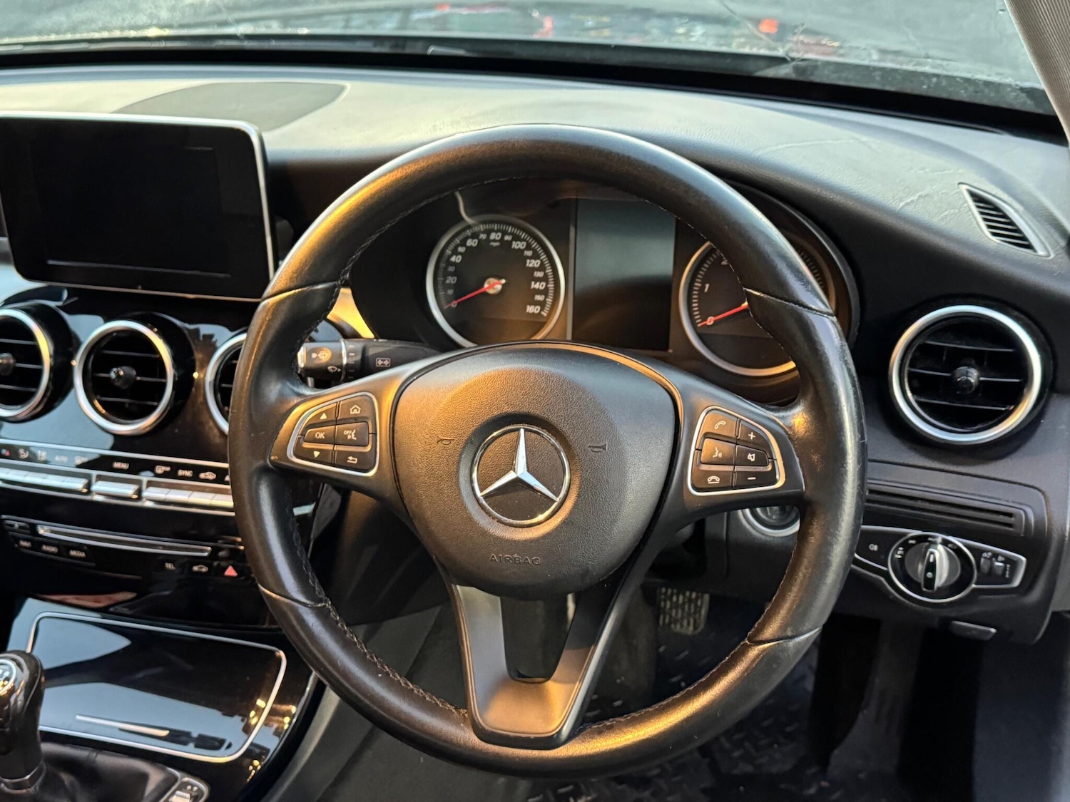 Used Mercedes-Benz C Class 2016 for sale - 76633530: Photo 27