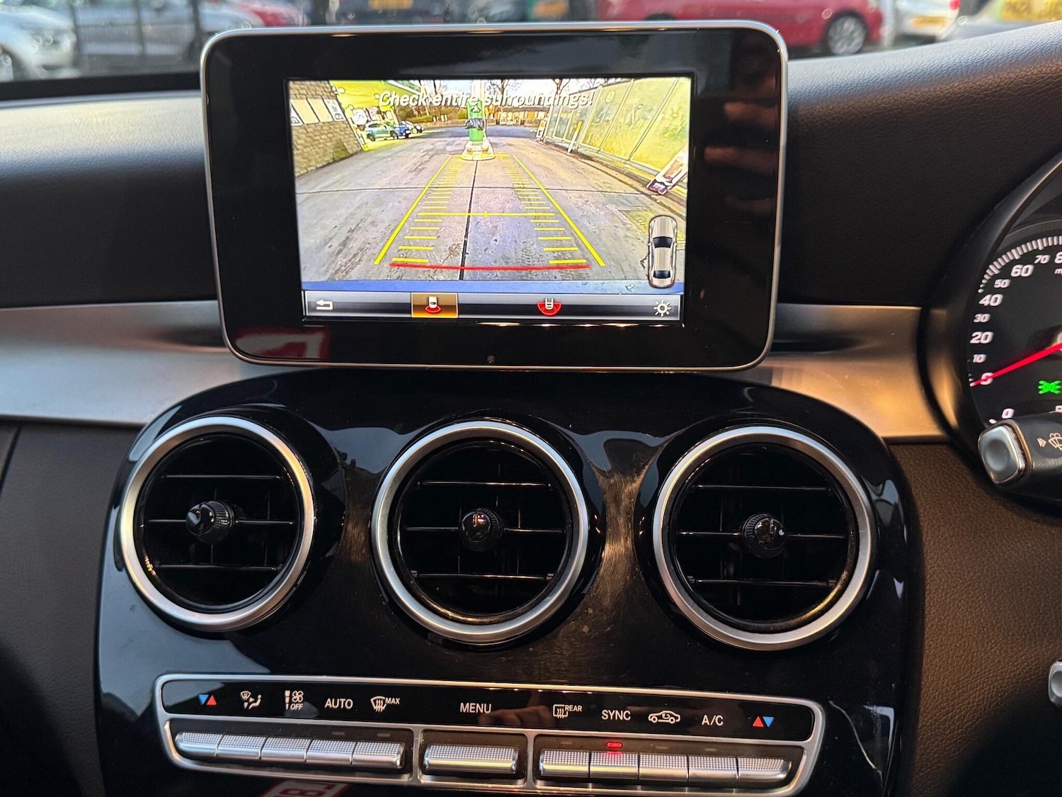 Used Mercedes-Benz C Class 2016 for sale - 76633530: Photo 32