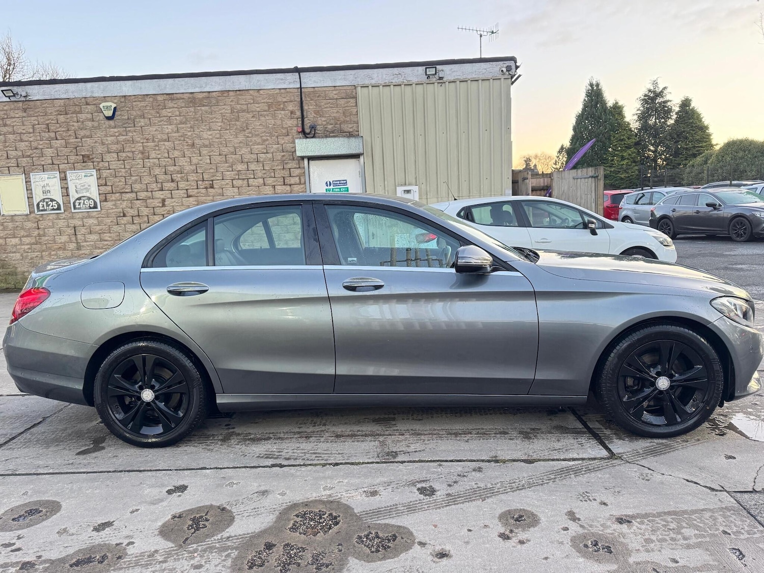 Used Mercedes-Benz C Class 2016 for sale - 76633530: Photo 8