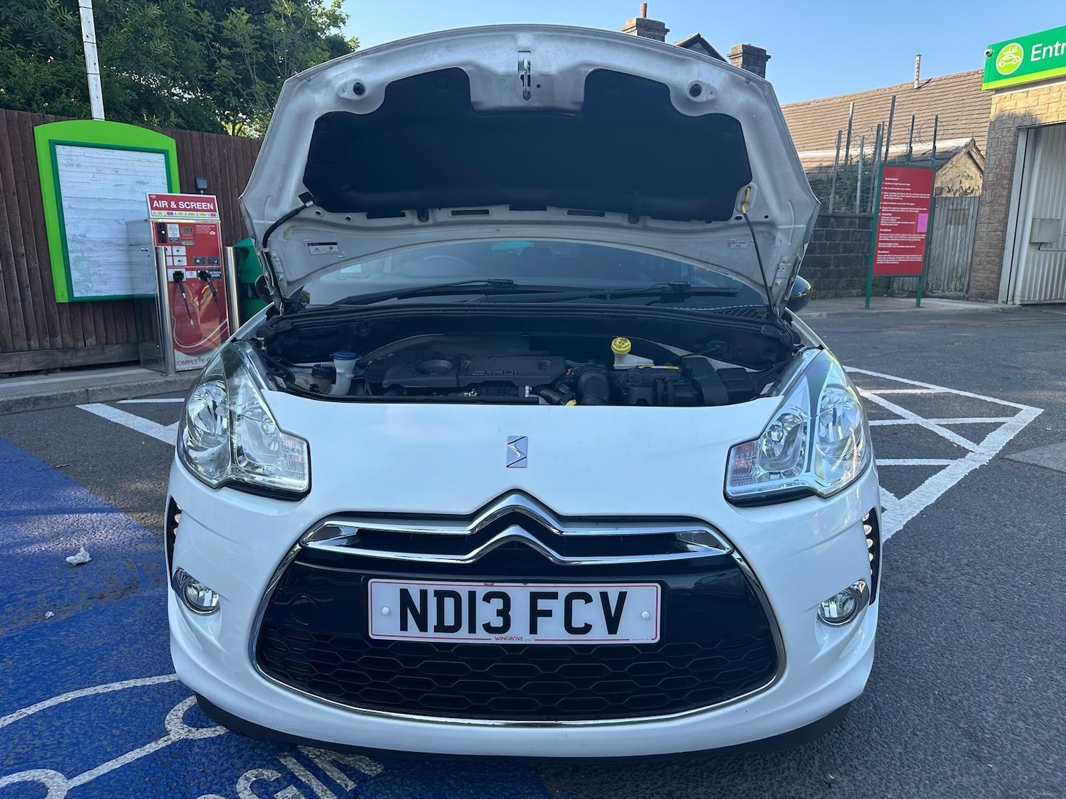 Used Citroen DS3 2013 for sale - 76990232: Photo 10