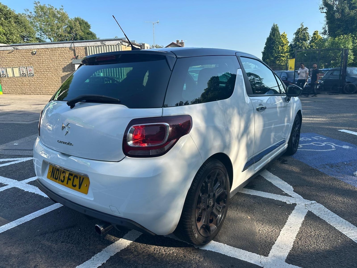 Used Citroen DS3 2013 for sale - 76990232: Photo 4