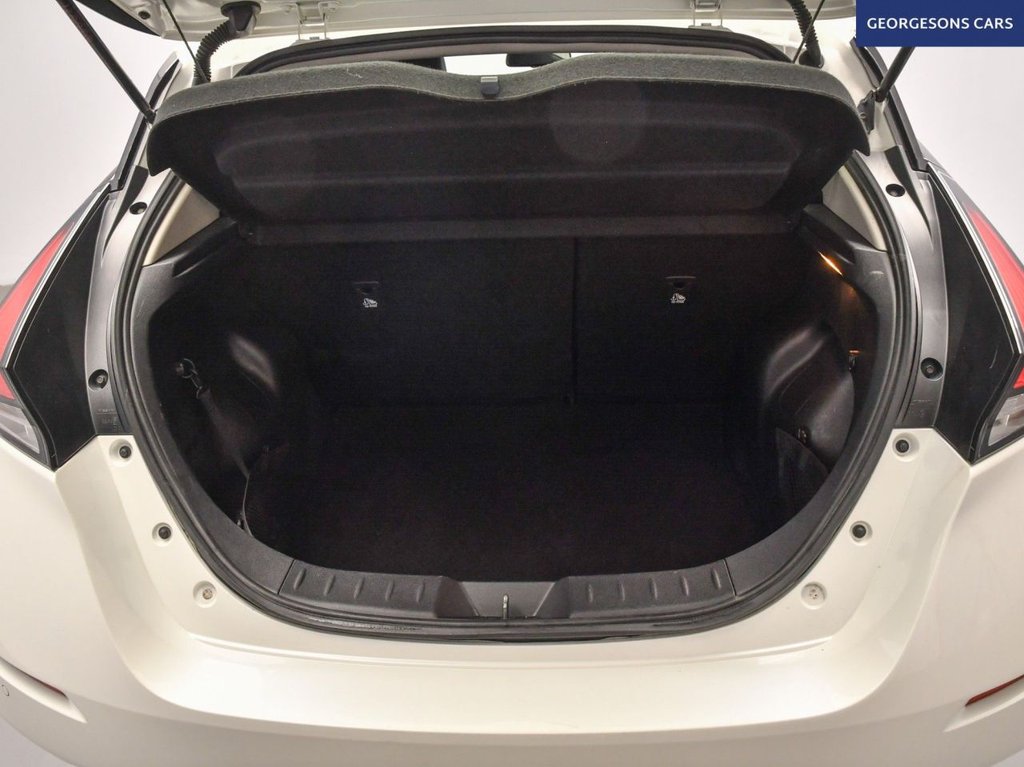 Used Nissan Leaf 2018 for sale - 77048758: Photo 9