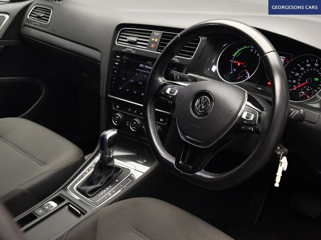 Used Volkswagen Golf 2019 for sale - 76546553: Photo 11