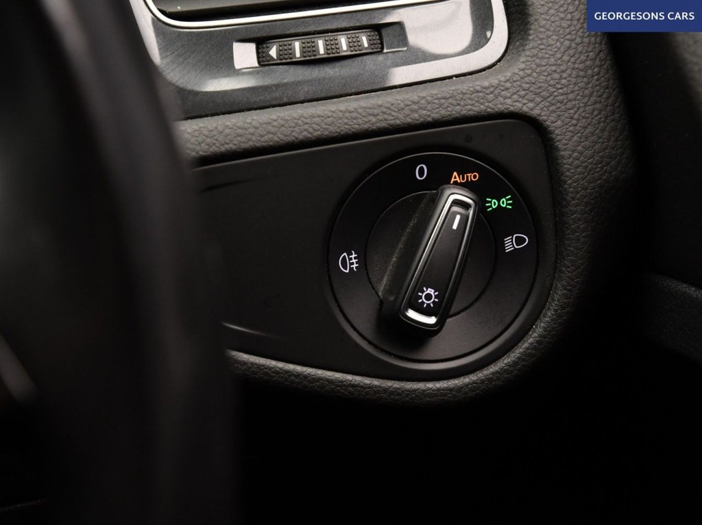 Used Volkswagen Golf 2019 for sale - 76546553: Photo 30