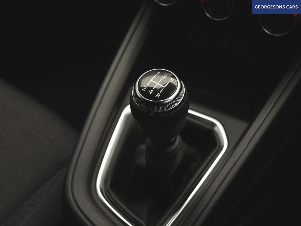 Used Renault Clio 2020 for sale - 77905135: Photo 18