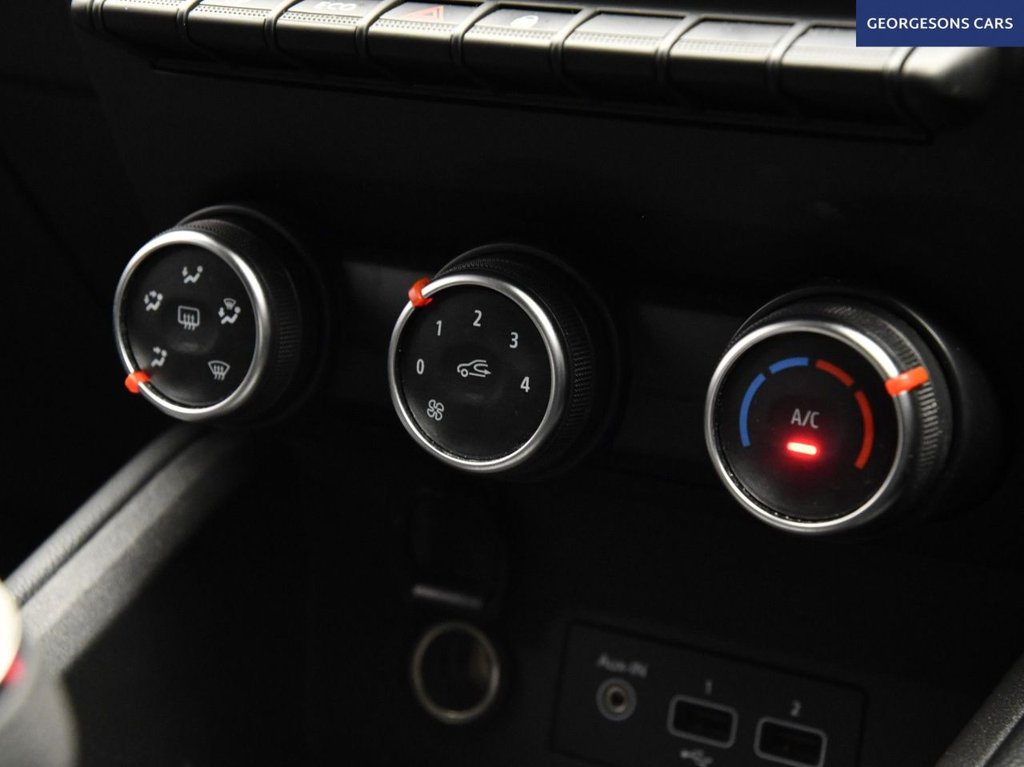 Used Renault Clio 2020 for sale - 77905135: Photo 19