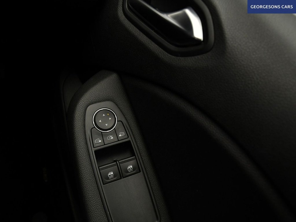 Used Renault Clio 2020 for sale - 77905135: Photo 31