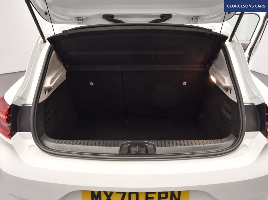 Used Renault Clio 2020 for sale - 77905135: Photo 9