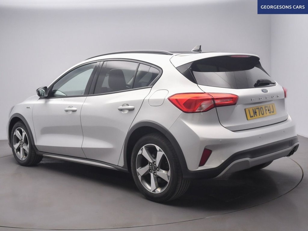 Used Ford Focus 2020 for sale - 76406210: Photo 2