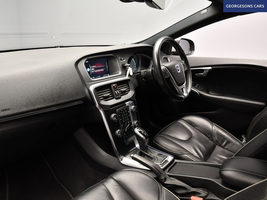 Used Volvo V40 2015 for sale - 78153720: Photo 10