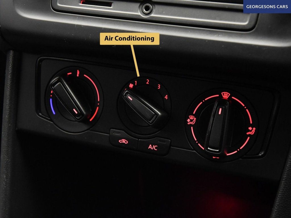 Used Volkswagen Polo 2015 for sale - 77262930: Photo 19