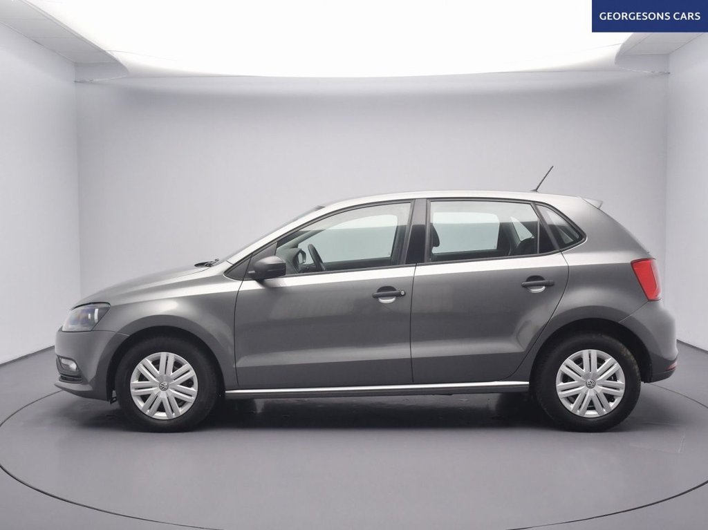 Used Volkswagen Polo 2015 for sale - 77262930: Photo 3