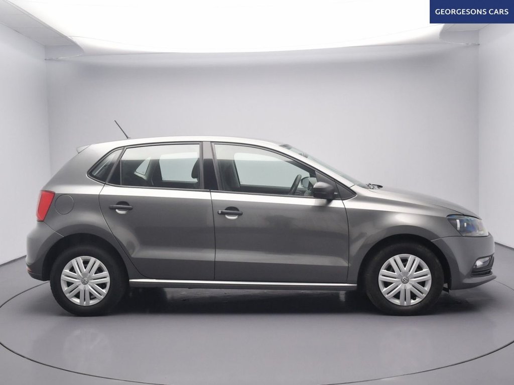 Used Volkswagen Polo 2015 for sale - 77262930: Photo 6