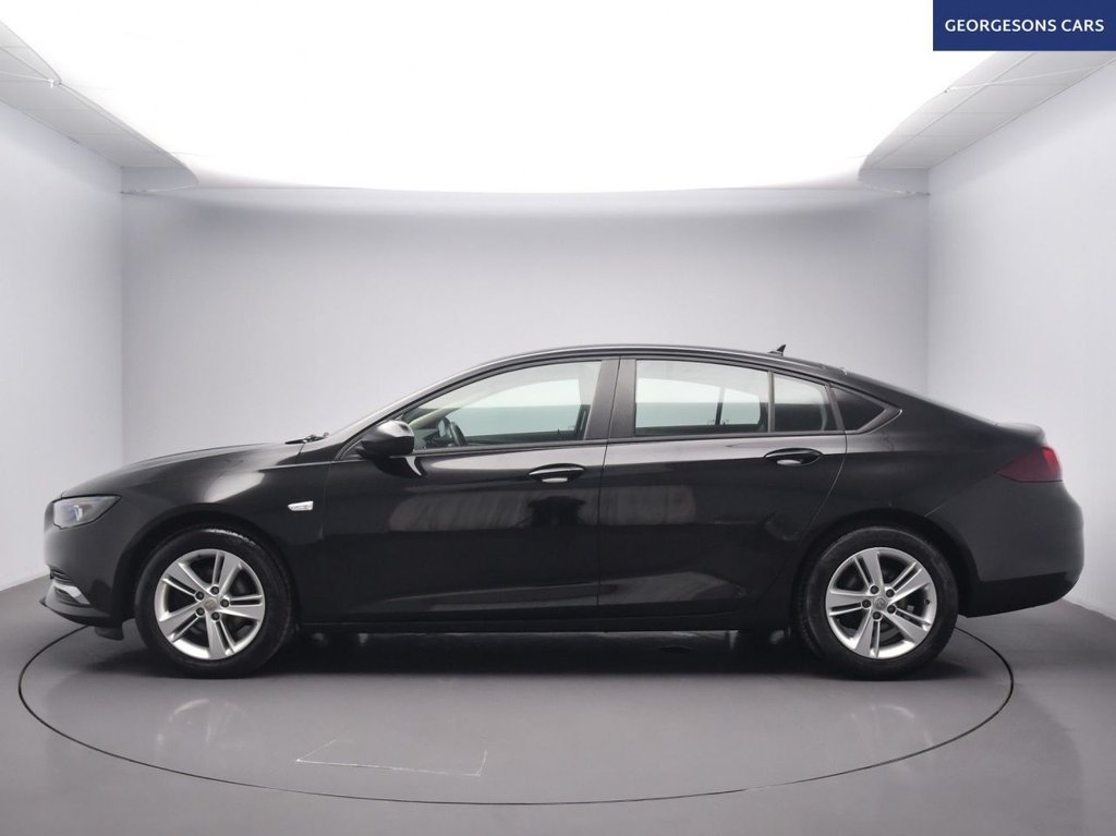 Used Vauxhall Insignia 2020 for sale - 76546442: Photo 3