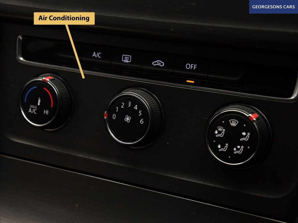 Used Volkswagen Golf 2013 for sale - 77560570: Photo 17