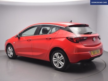 Used Vauxhall Astra 2017 for sale - 77110527: Photo