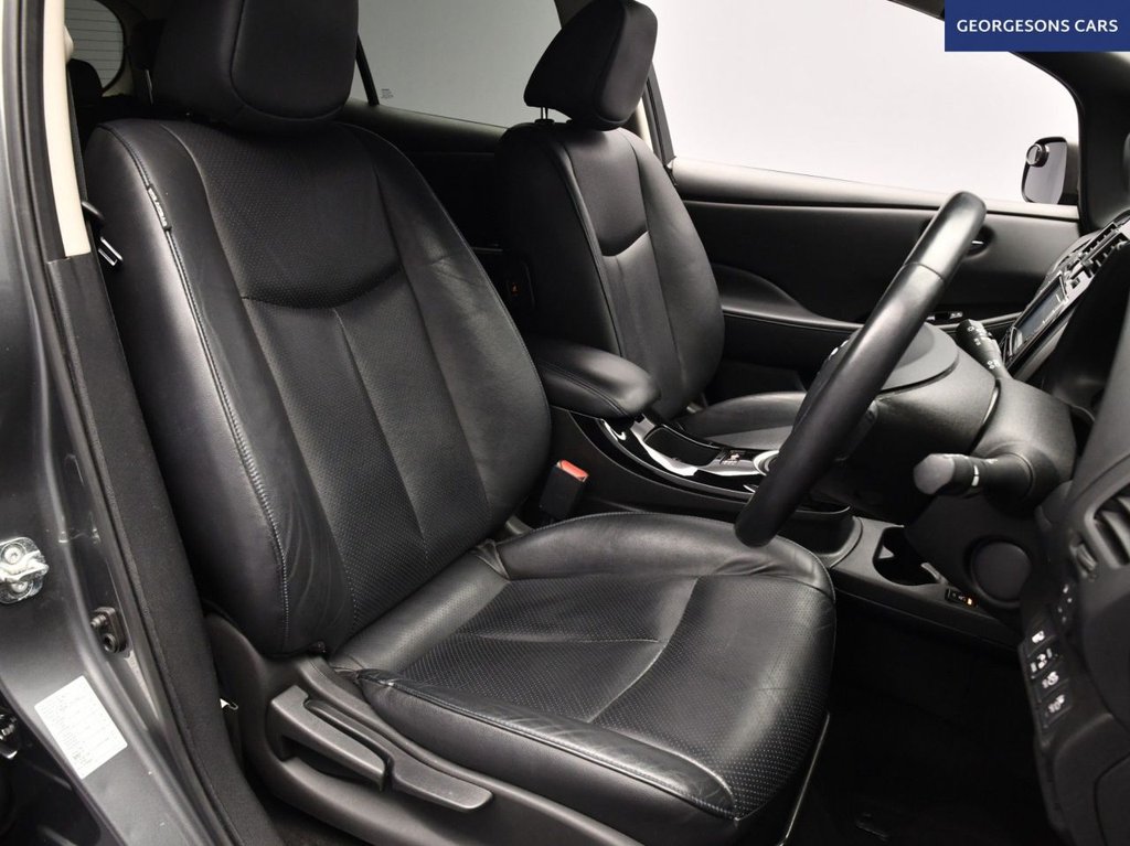 Used Nissan Leaf 2017 for sale - 77241628: Photo 12