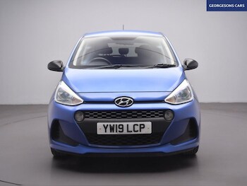 Used Hyundai i10 2019 for sale - 76604432: Photo