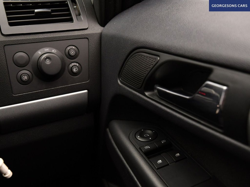 Used Vauxhall Zafira 2014 for sale - 77089051: Photo 24