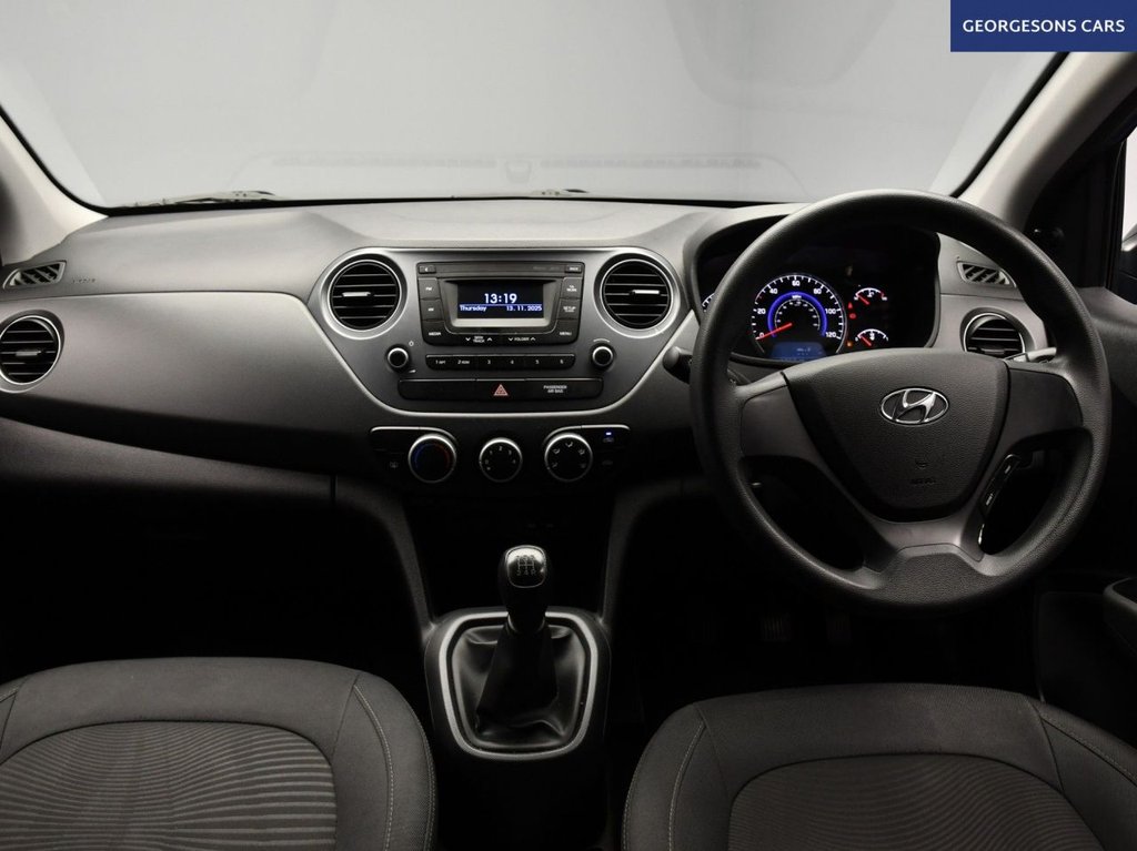 Used Hyundai i10 2018 for sale - 76604336: Photo 12