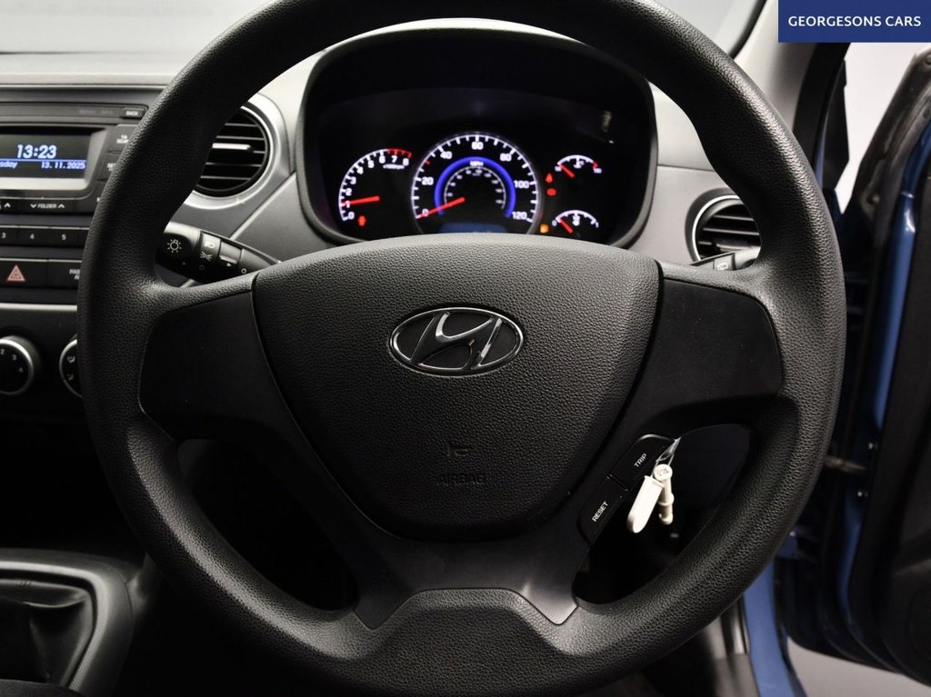 Used Hyundai i10 2018 for sale - 76604336: Photo 17