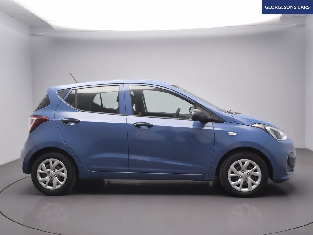 Used Hyundai i10 2018 for sale - 76604336: Photo 6