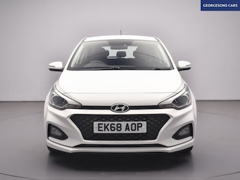 Used Hyundai i20 2018 for sale - 79191436: Photo