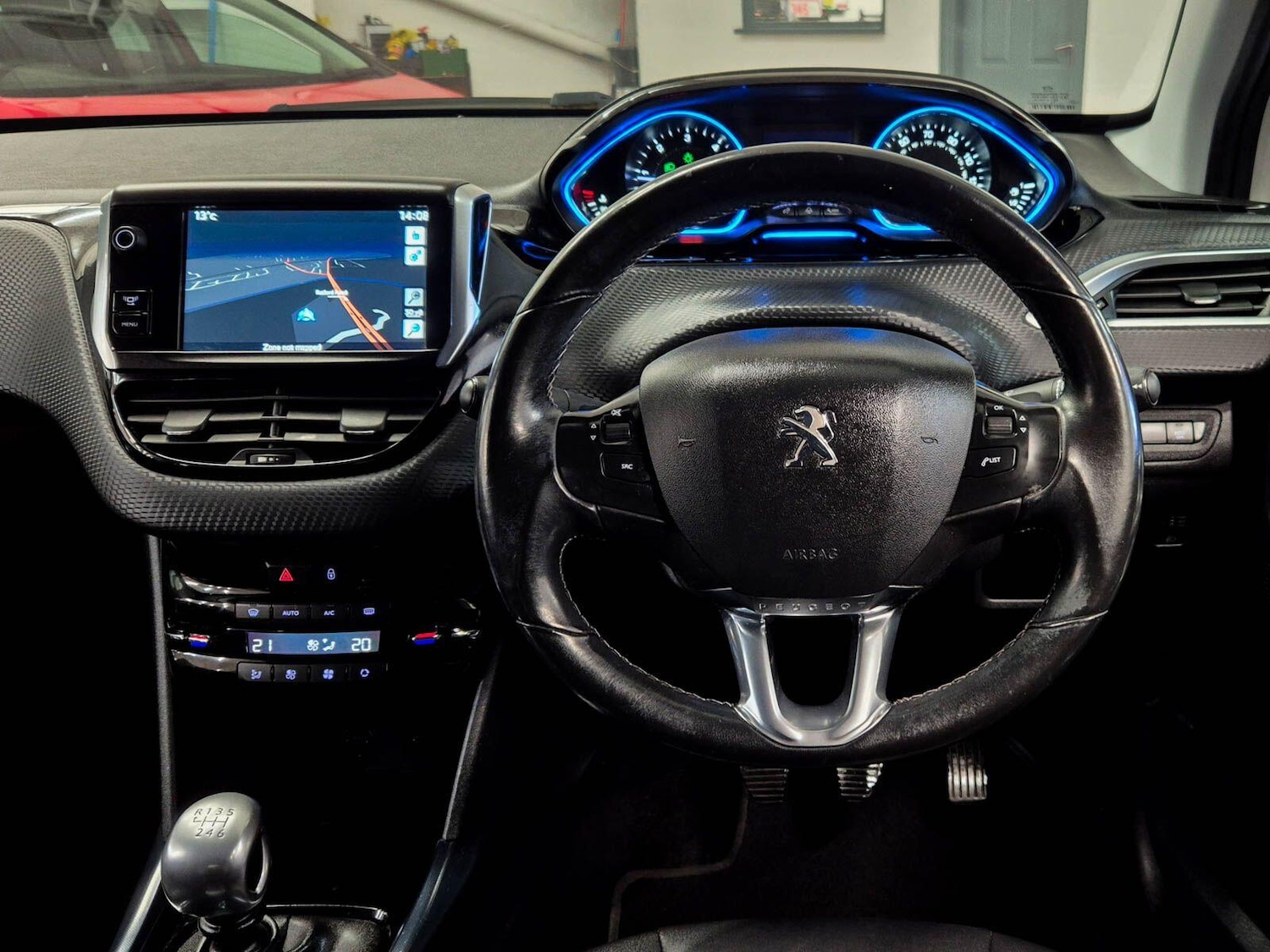 Used Peugeot 2008 for sale - 78214397: Photo 2