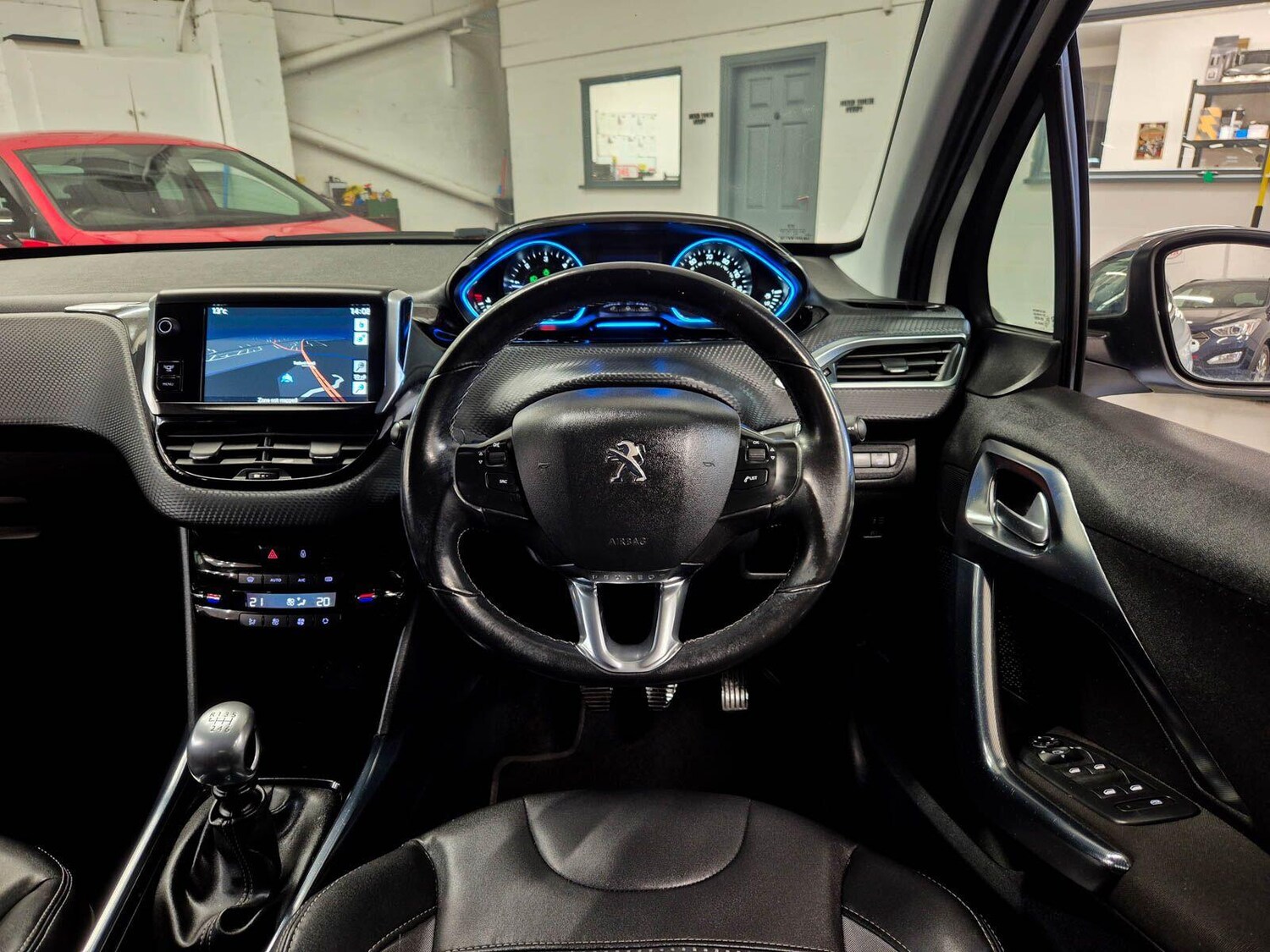 Used Peugeot 2008 for sale - 78214397: Photo 32