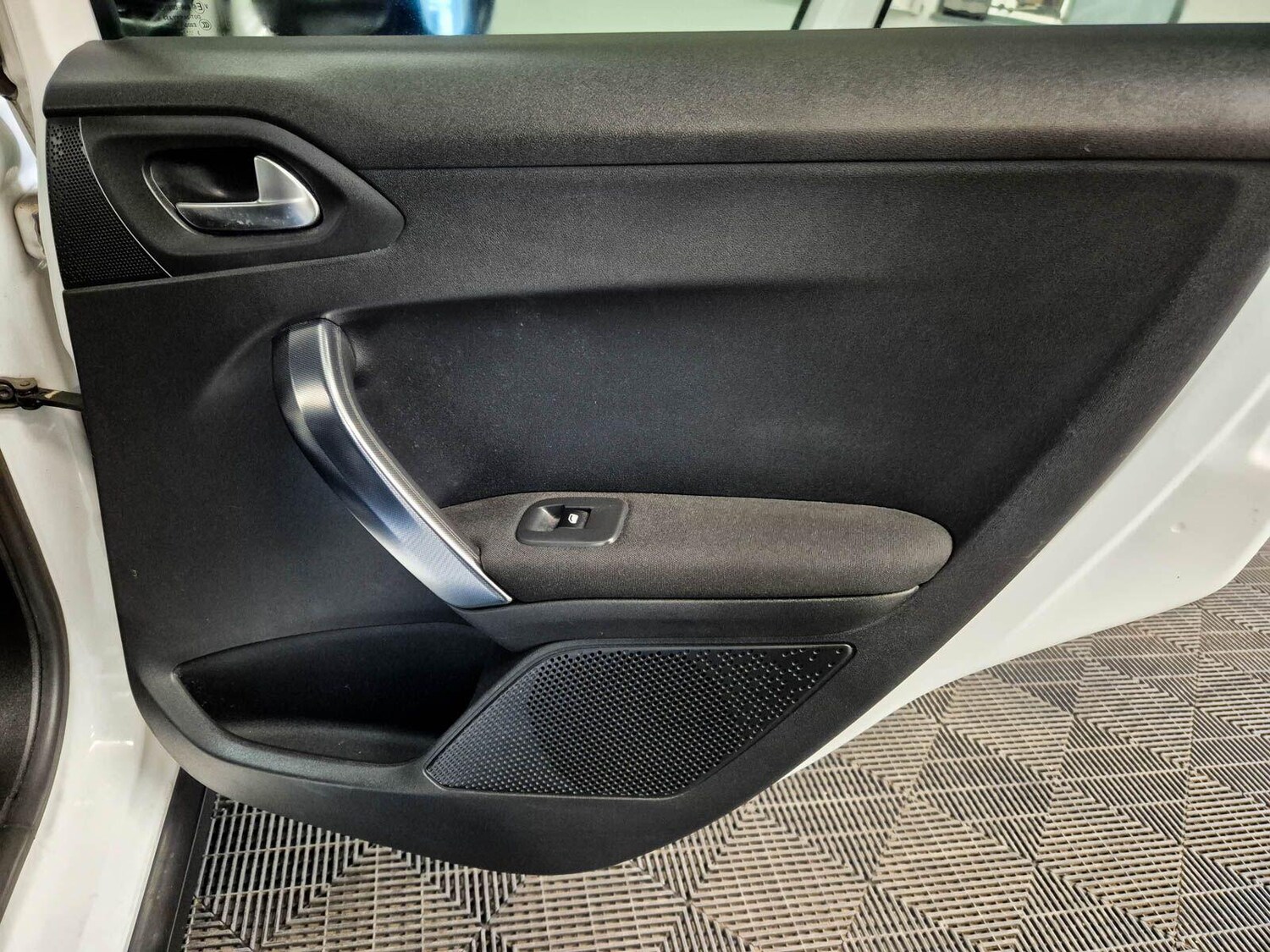 Used Peugeot 2008 for sale - 78214397: Photo 51