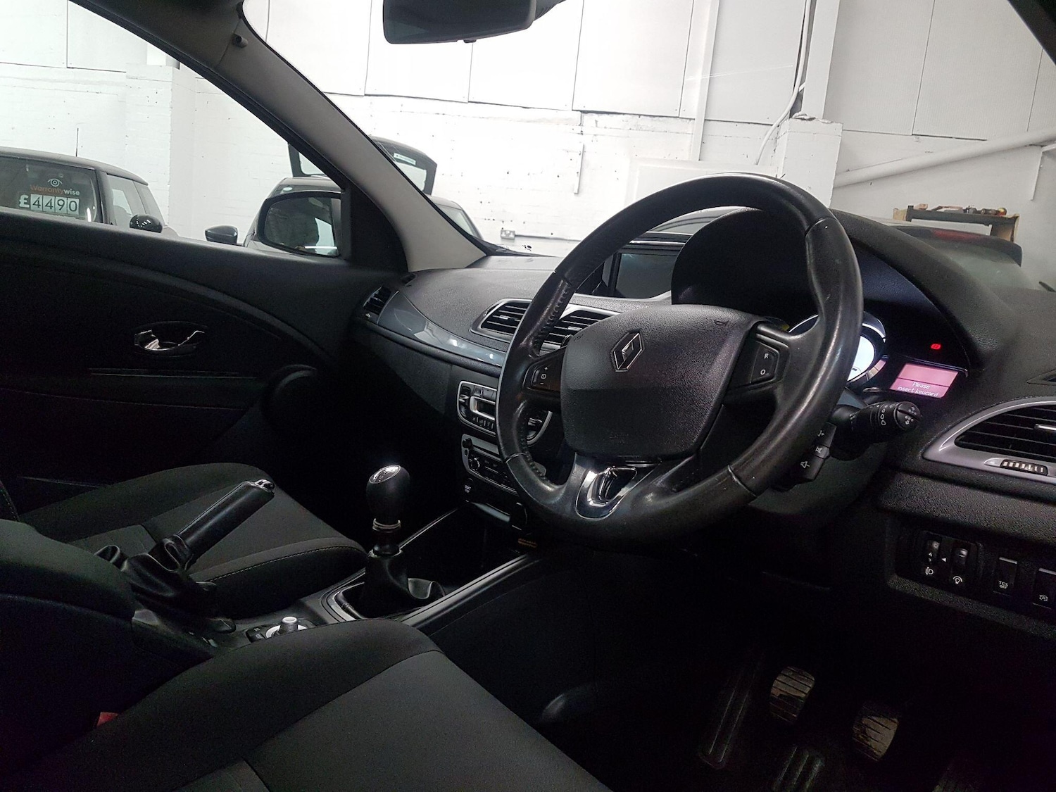 Used Renault Megane 2015 for sale - 77109083: Photo 2