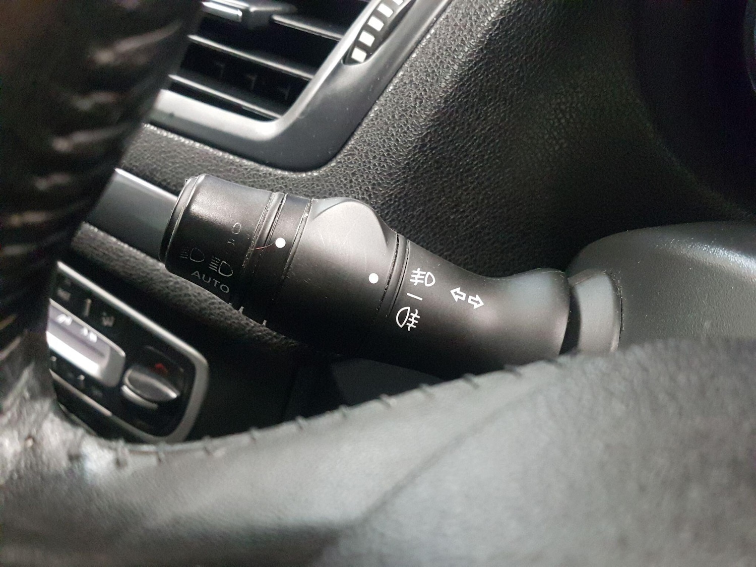 Used Renault Megane 2015 for sale - 77109083: Photo 24