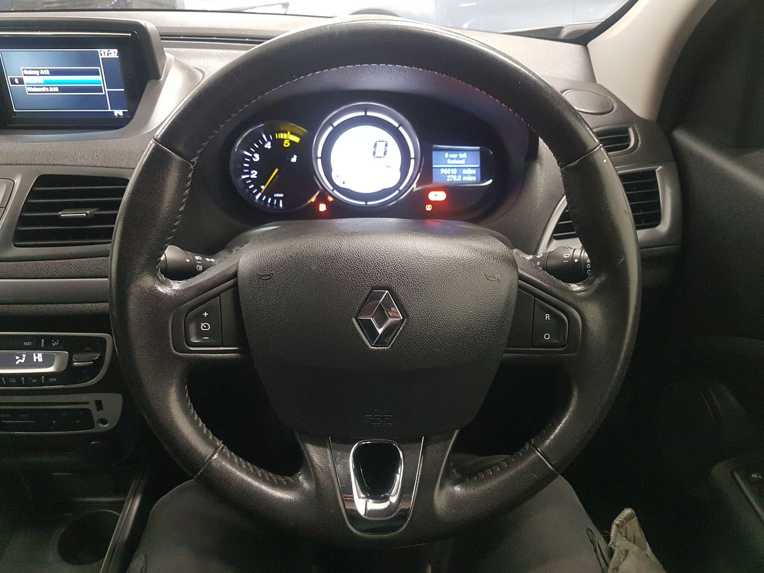 Used Renault Megane 2015 for sale - 77109083: Photo 33