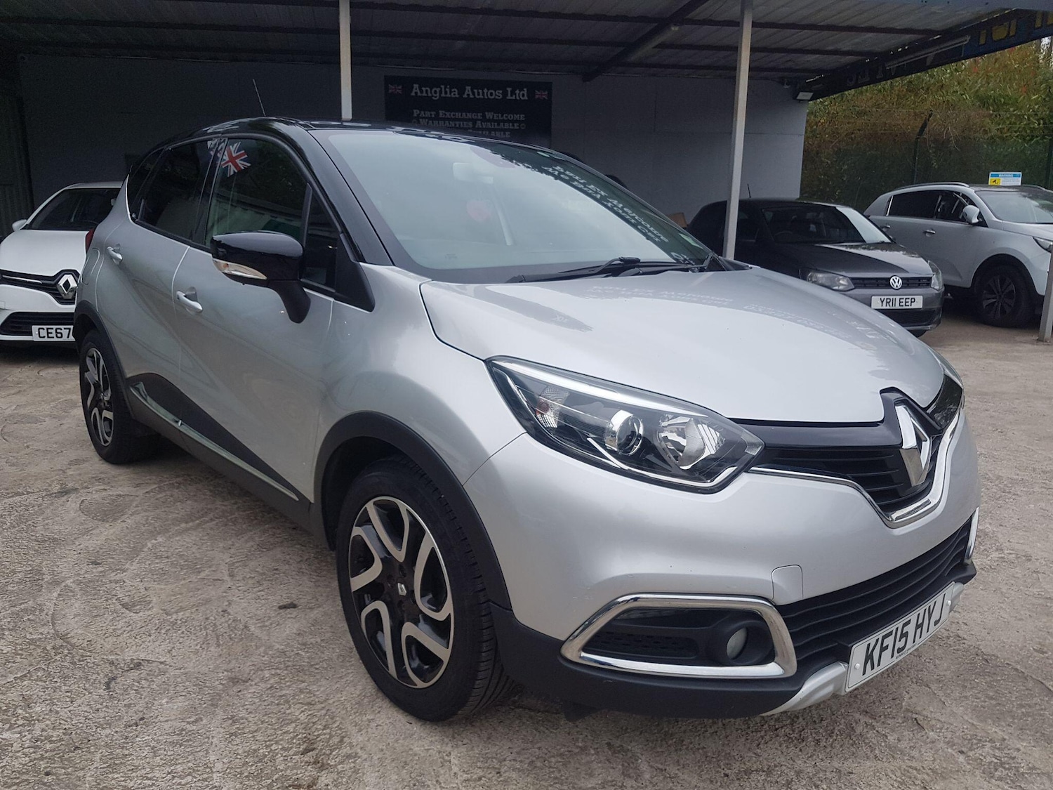 Used Renault Captur 2015 for sale - 76284208: Photo 1