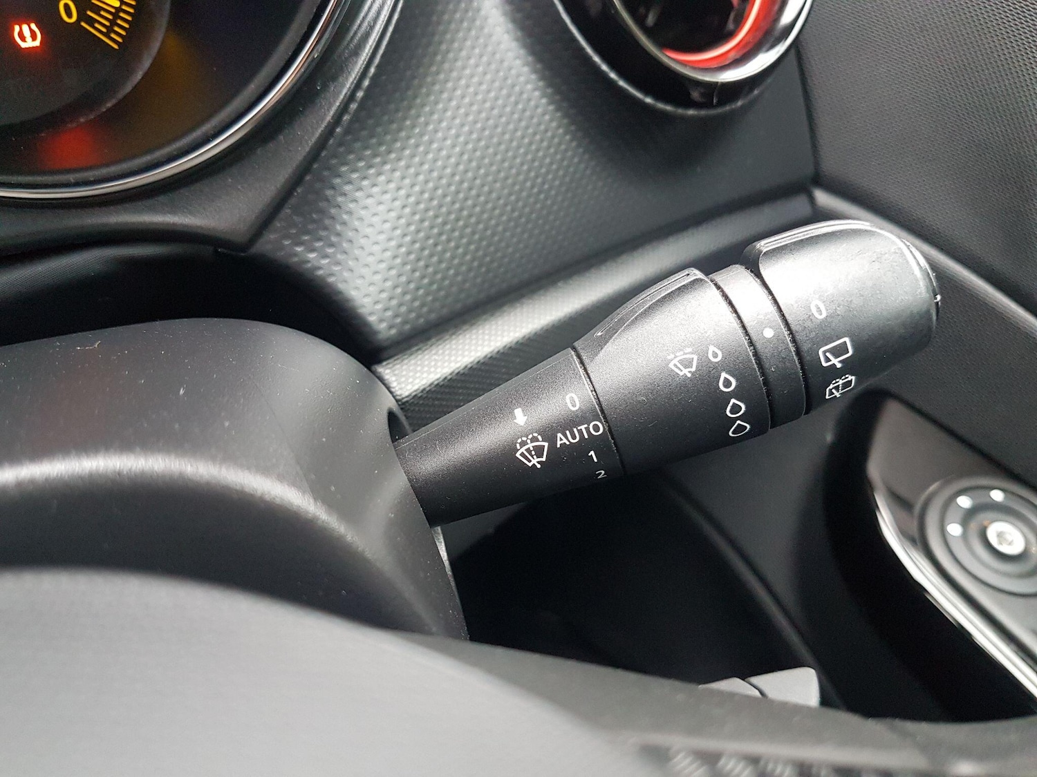 Used Renault Captur 2015 for sale - 76284208: Photo 21